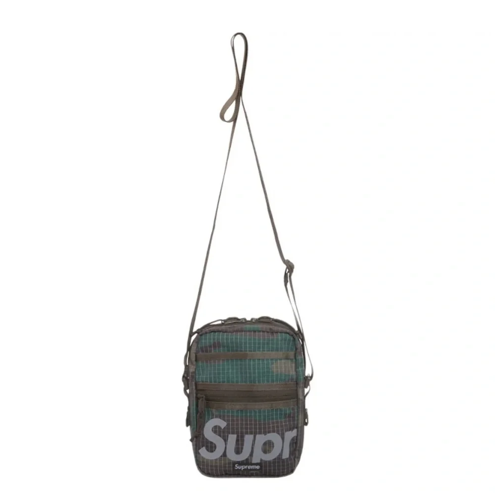Supreme Shoulder/ Side Bag Woodland Camo SS24 - Picture 2 of 6